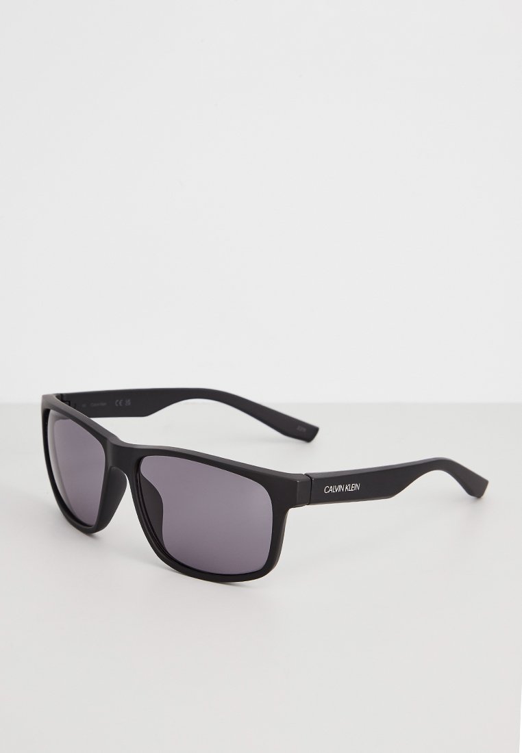 CKC SUN CK19539S 001 59 16 135 Media 1