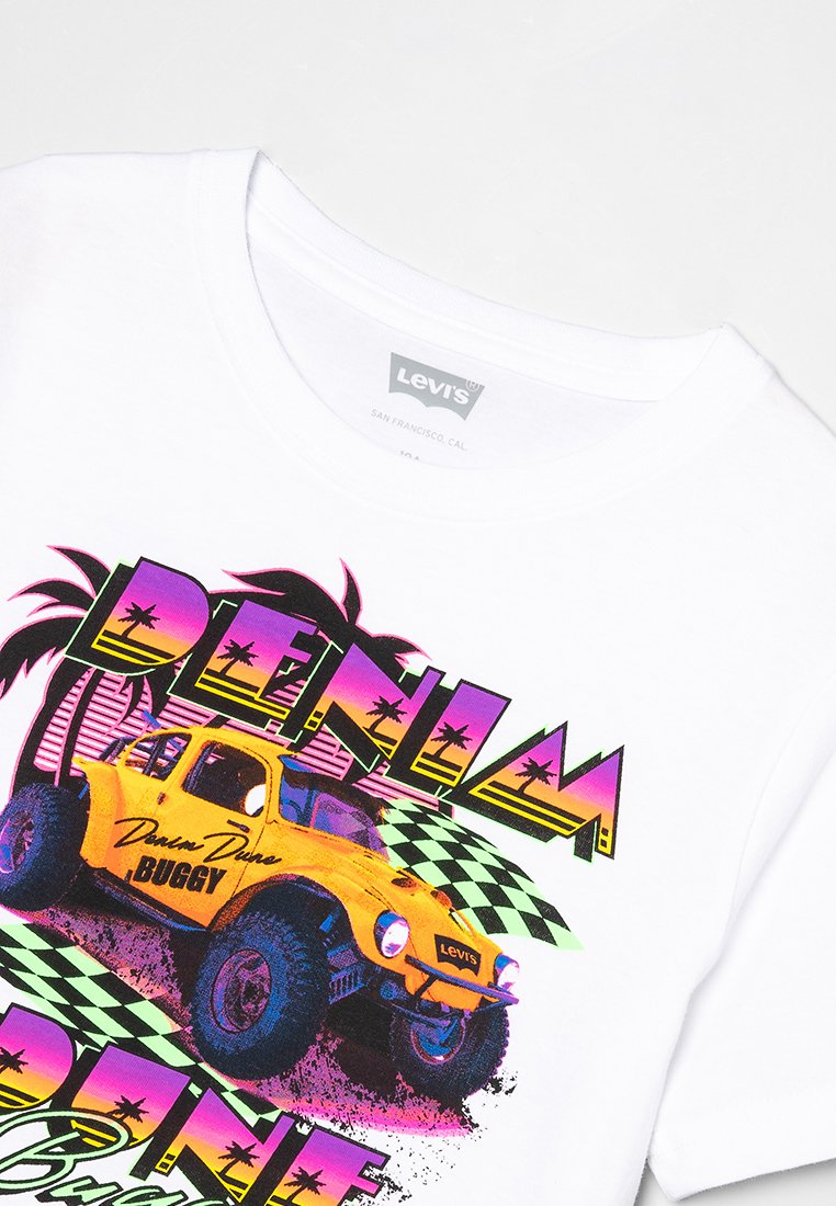 Levi's® RETRO CAR