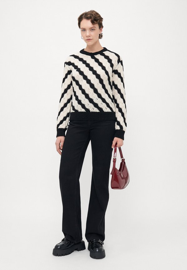 Vero Moda Tall VMBUBLY O NECK