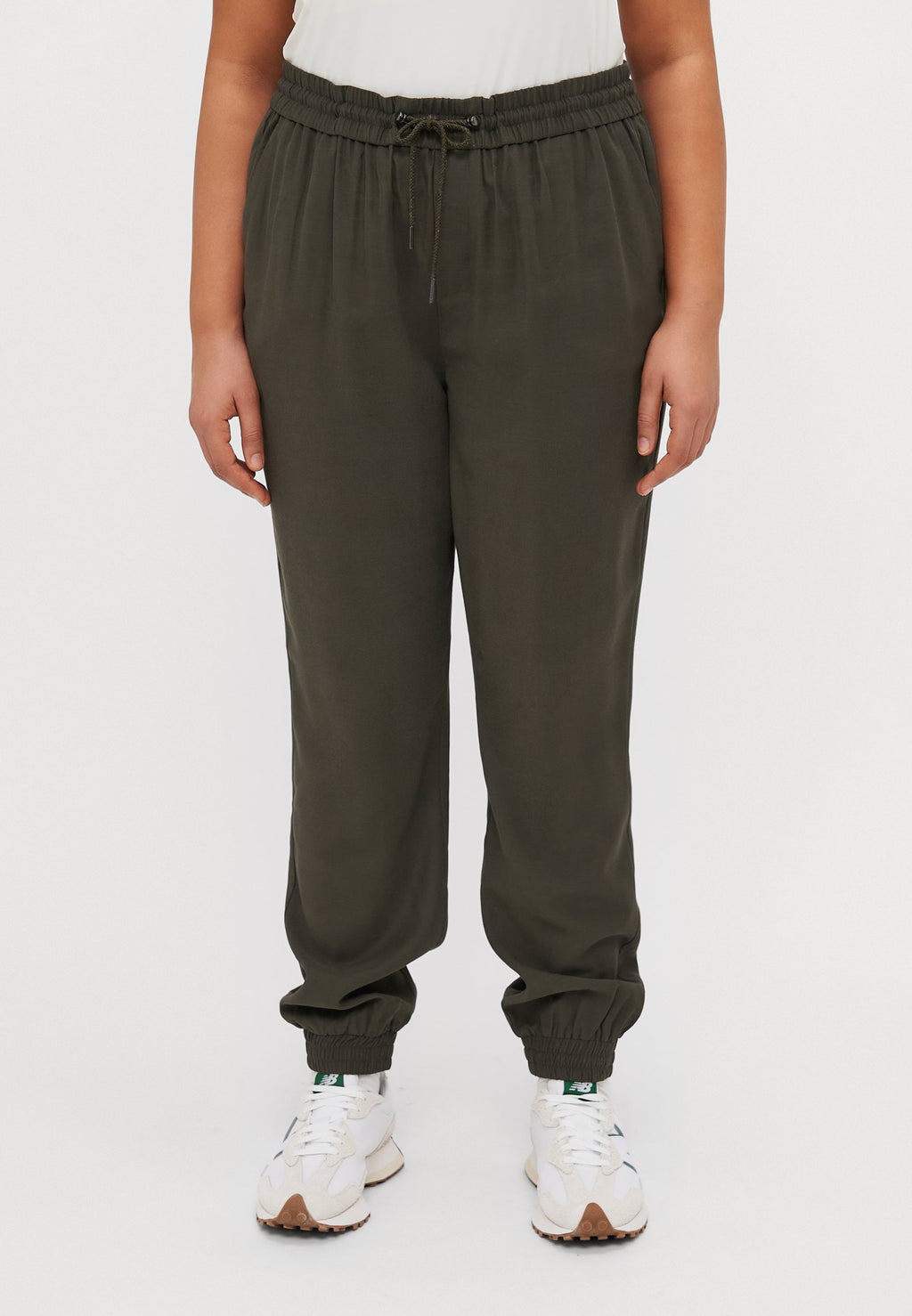 CARKELDA EMERY PULL UP PANTS  Media 3