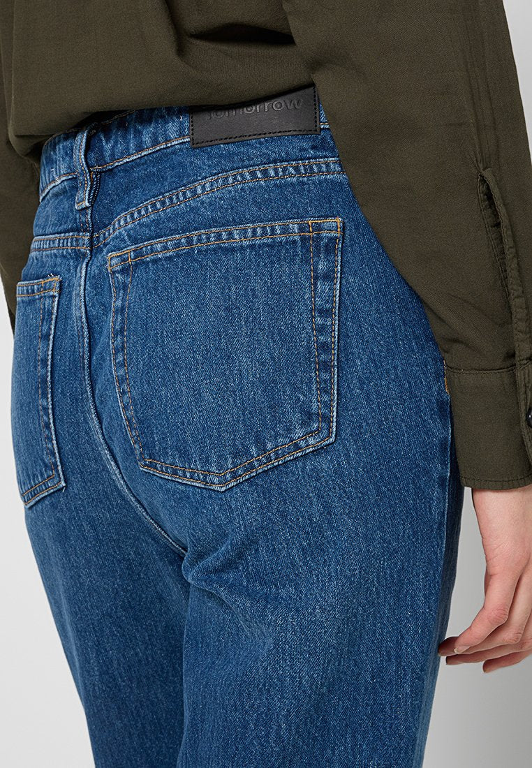 Tomorrow HEPBURN MOM FIT