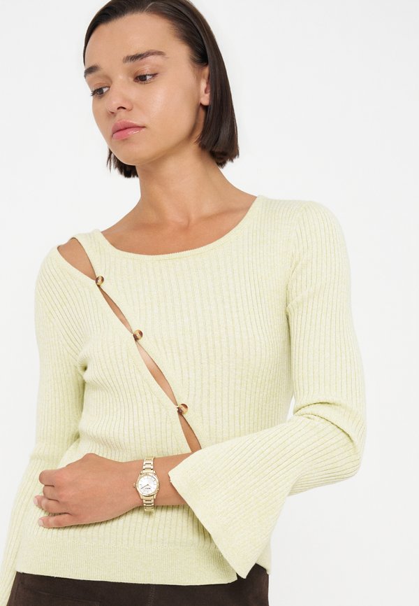 DKNY