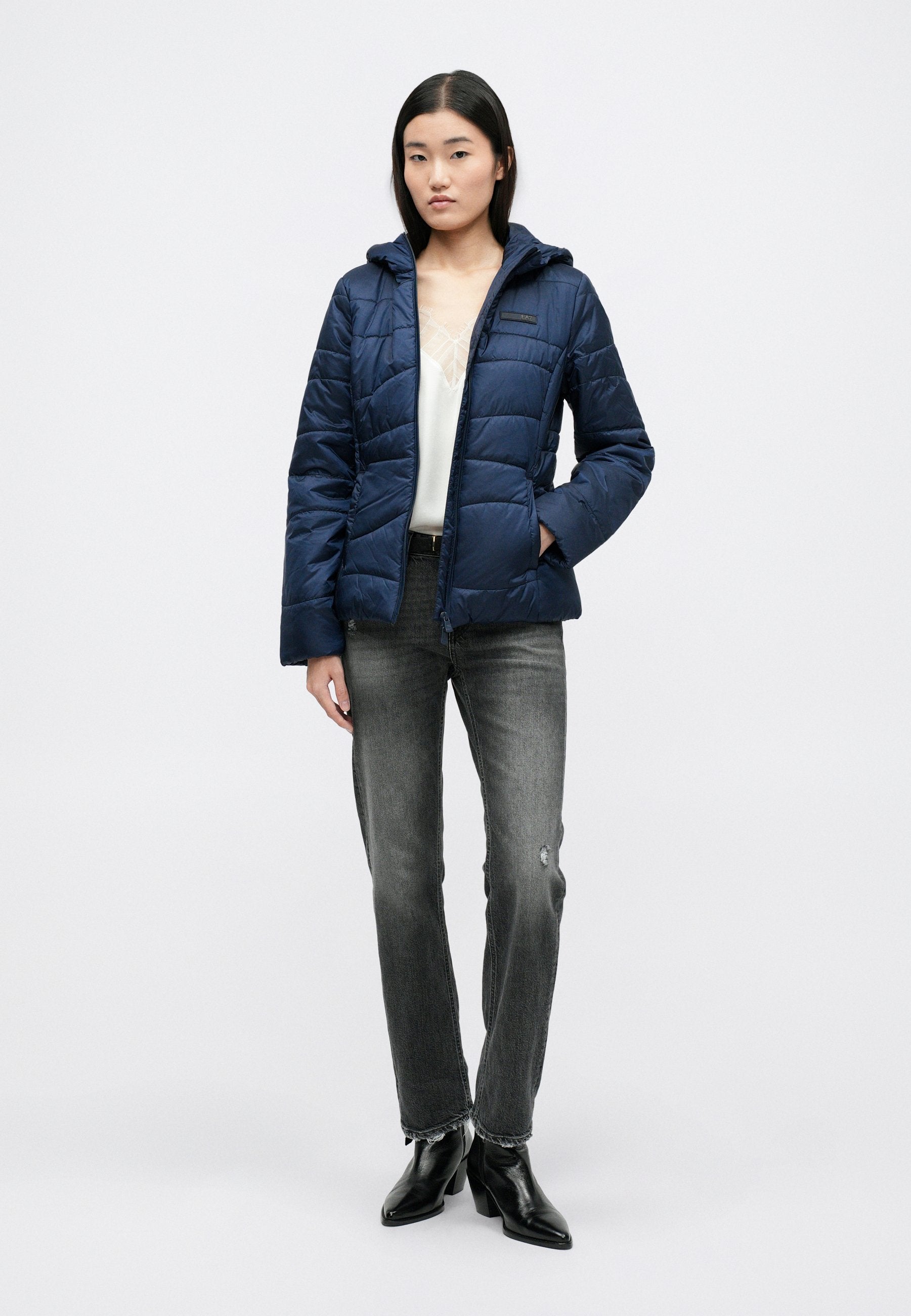 JACKET Media 6