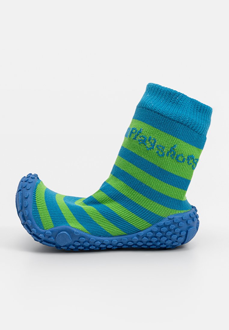 Playshoes