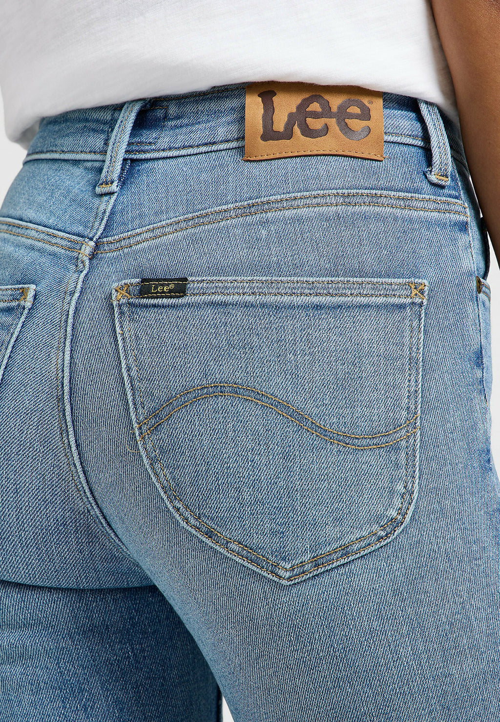 Lee SCARLETT HIGH