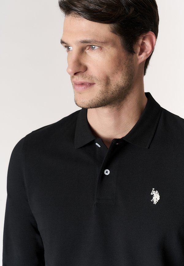 U.S. Polo Assn. SUM