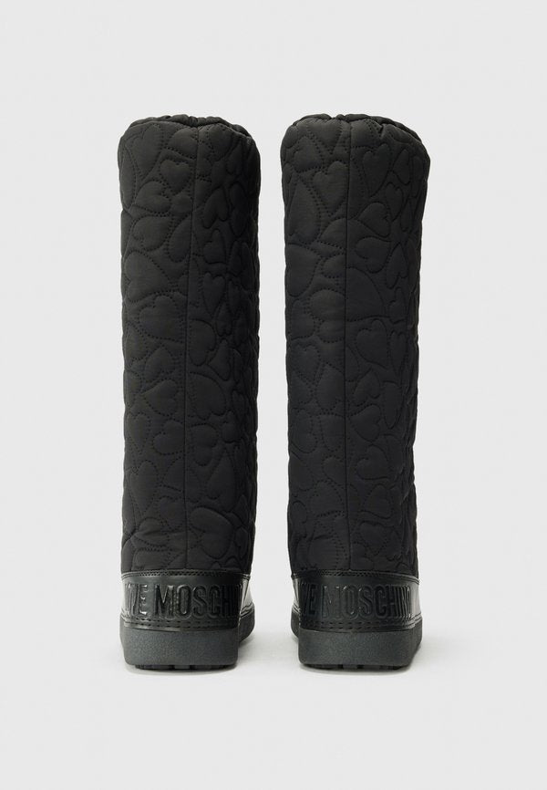 Love Moschino