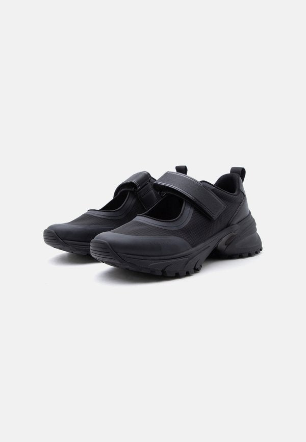 Calvin Klein HIKE RUNNER SLIPON