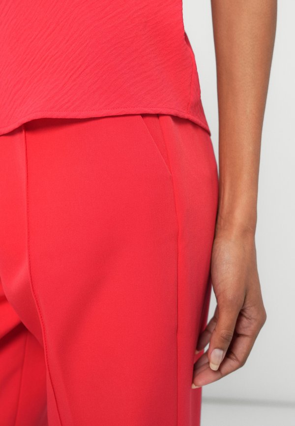 DKNY