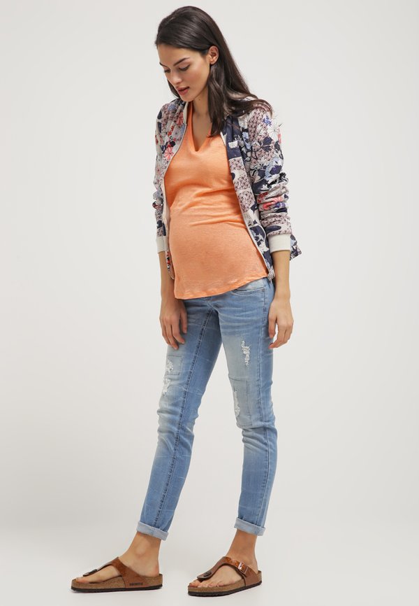 GAP Maternity