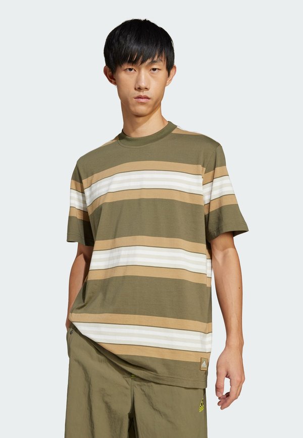 adidas Originals GRAPHIC - Print T-shirt - olive strata