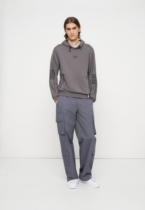 EA7 Emporio Armani