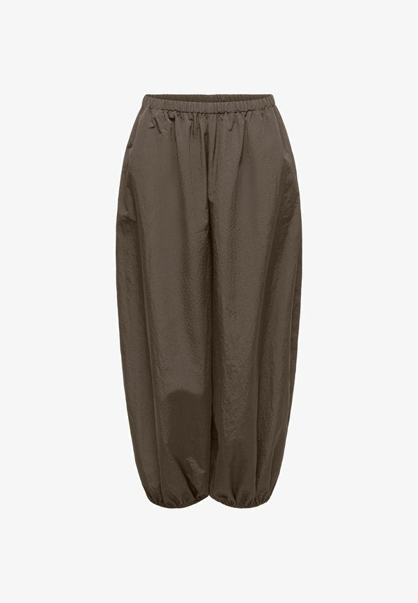 ONLY Parachute pants ONLAZRA Barrel Fit - Trousers - major brown