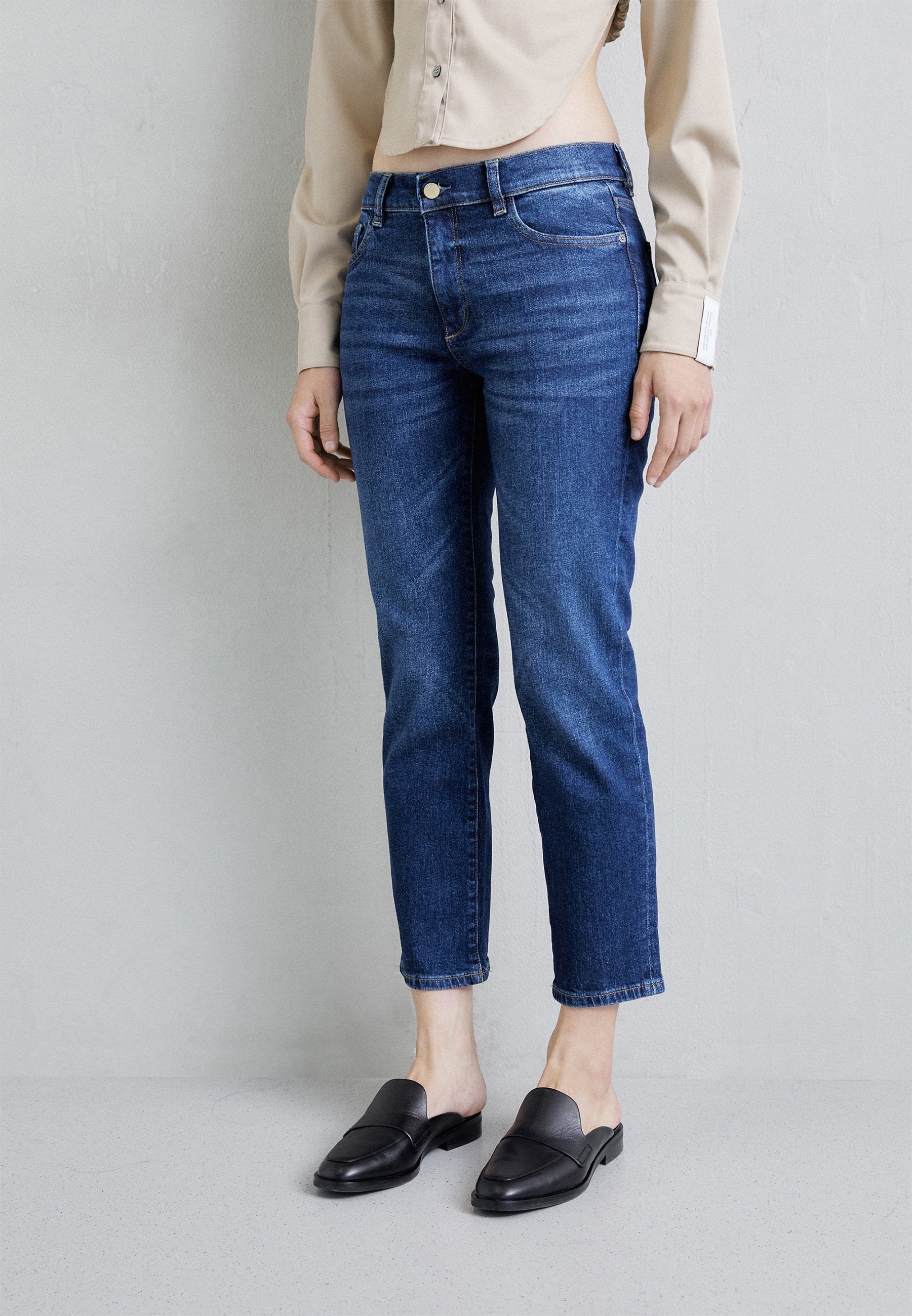 DL1961 MILA CIGARETTE MID RISE