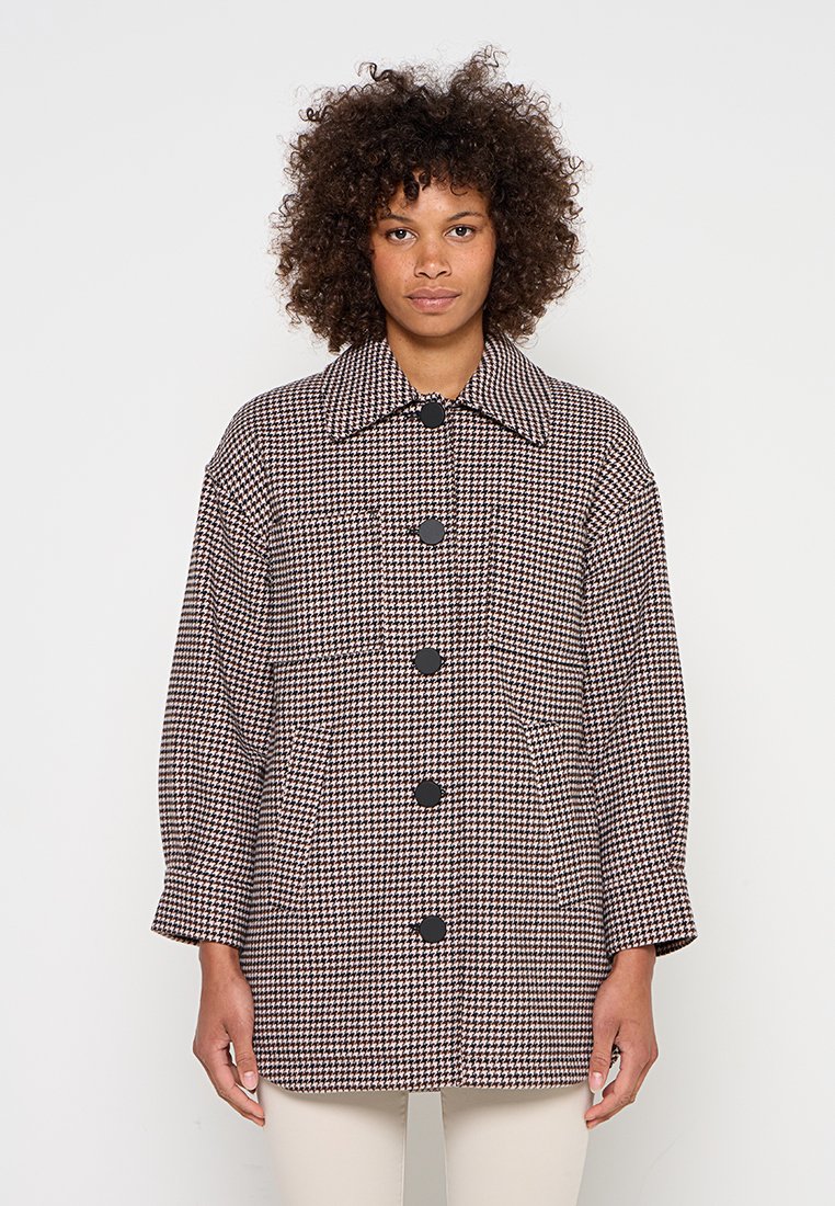 Armani Exchange Übergangsjacke Media 1