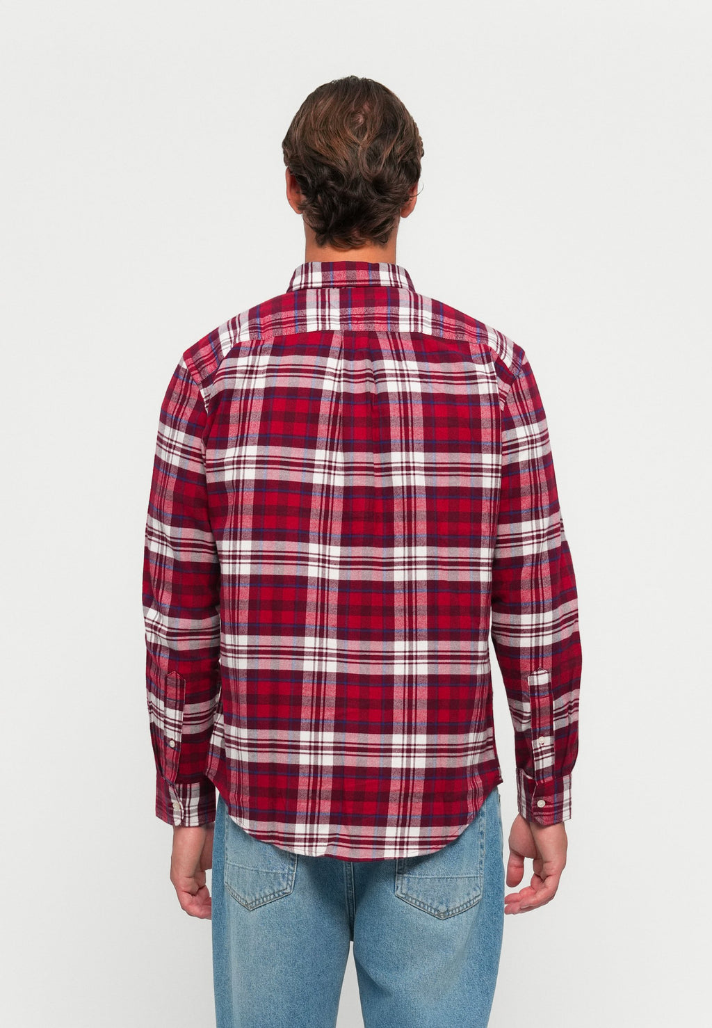 SEASONAL SHIRT Media 4
