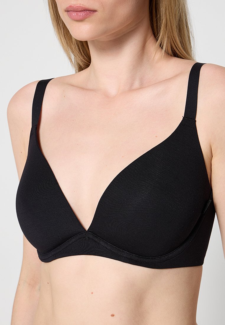 DKNY Intimates