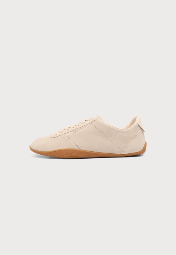 Calvin Klein BALLET LACEUP  - Trainers - light cashew/gum
