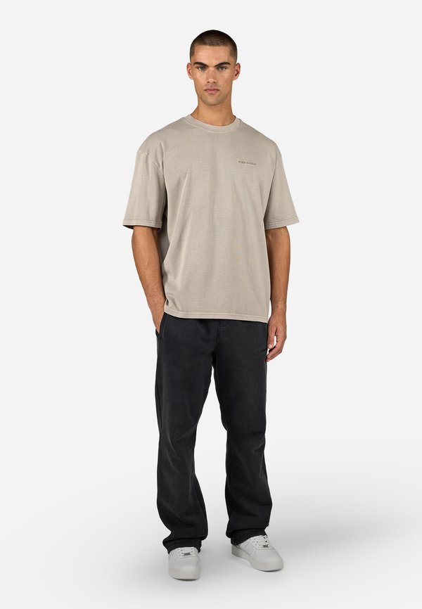 Pegador LOGO OVERSIZED TEE