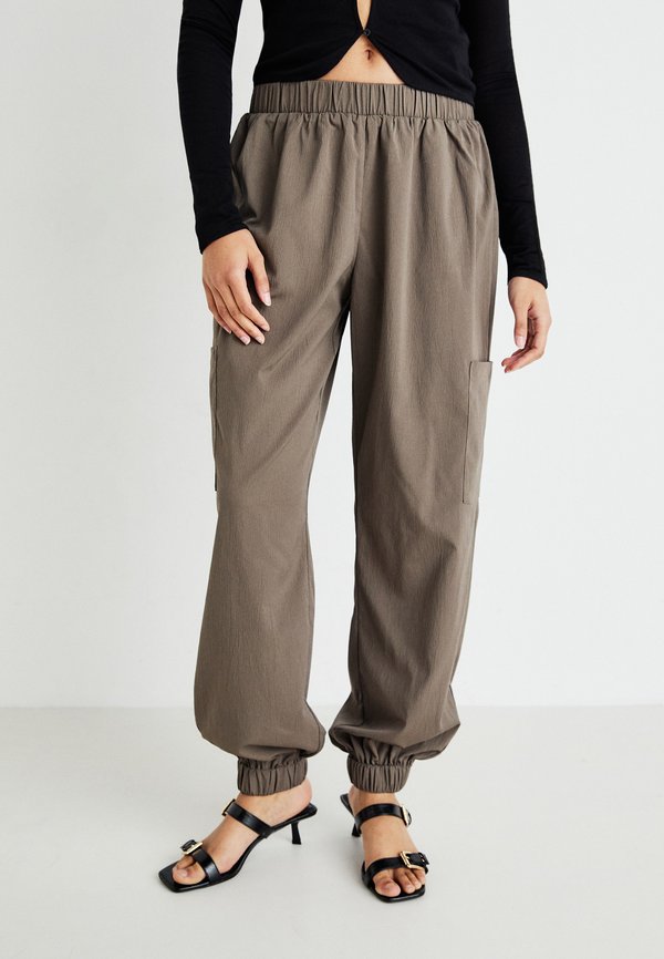 VILA High-waisted