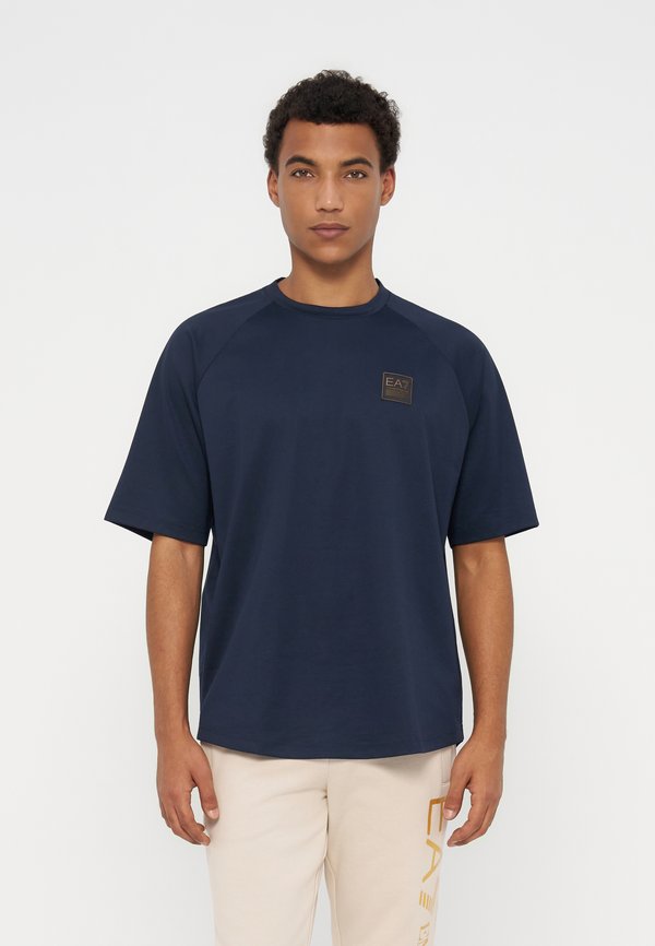 EA7 Emporio Armani