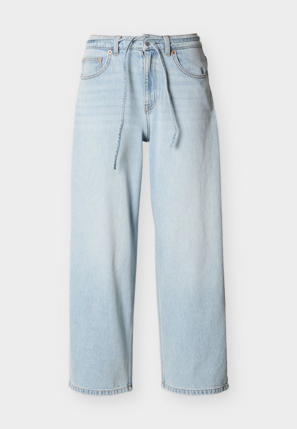 Vero Moda Petite VMESTELLE BARREL BELT - Loose Jeans - light blue denim