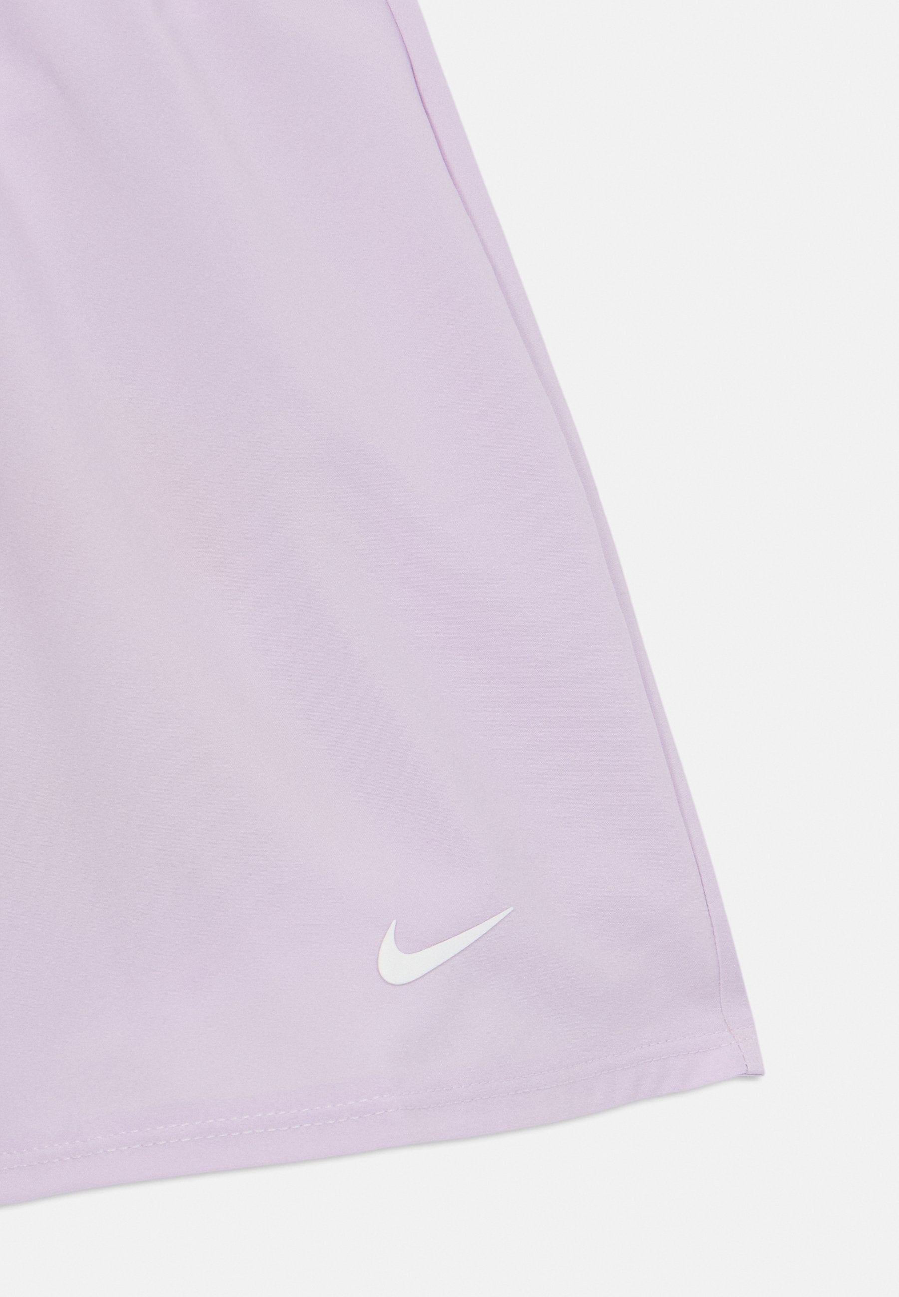 Nike Performance