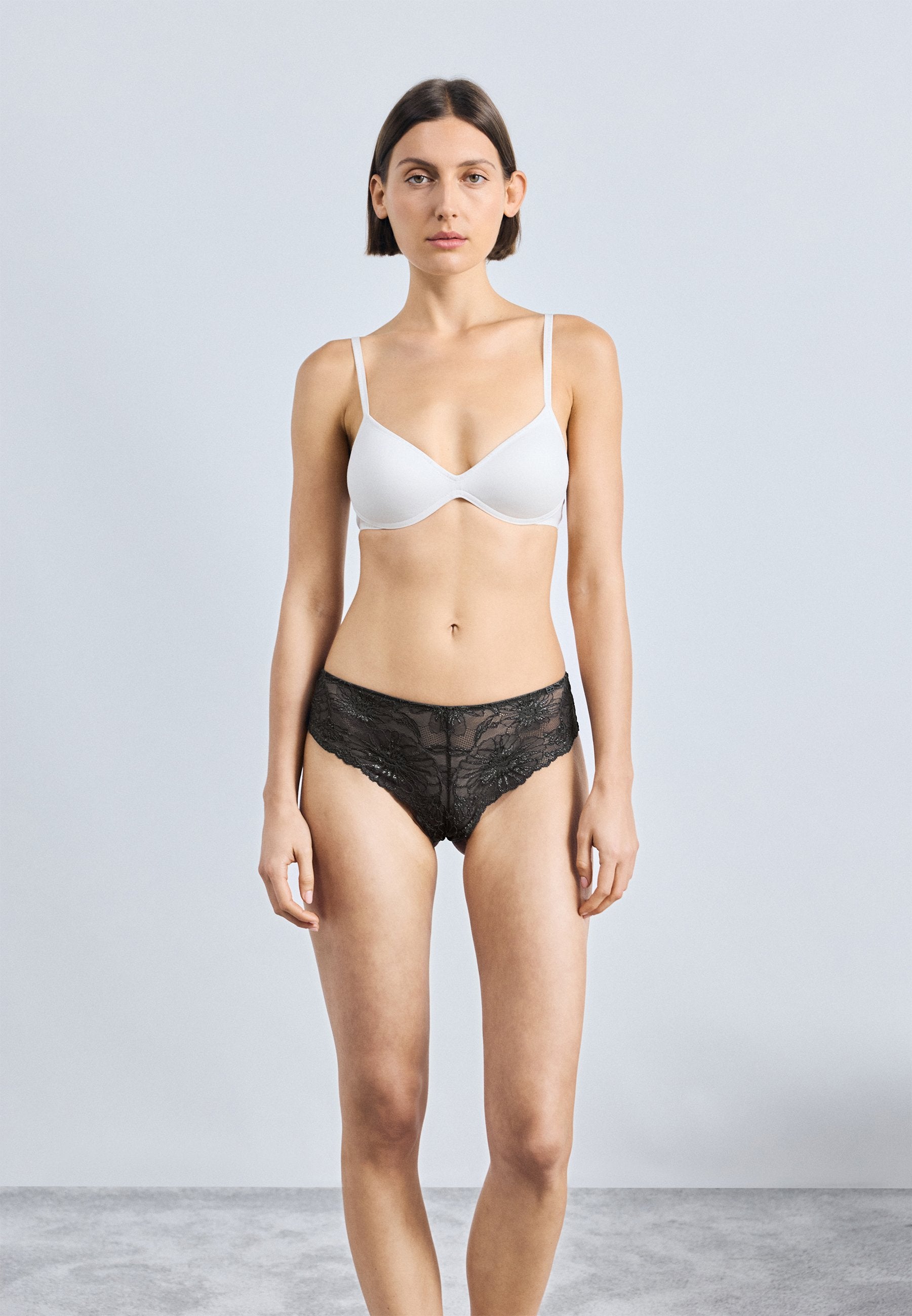 Tommy Hilfiger Slip Media 2