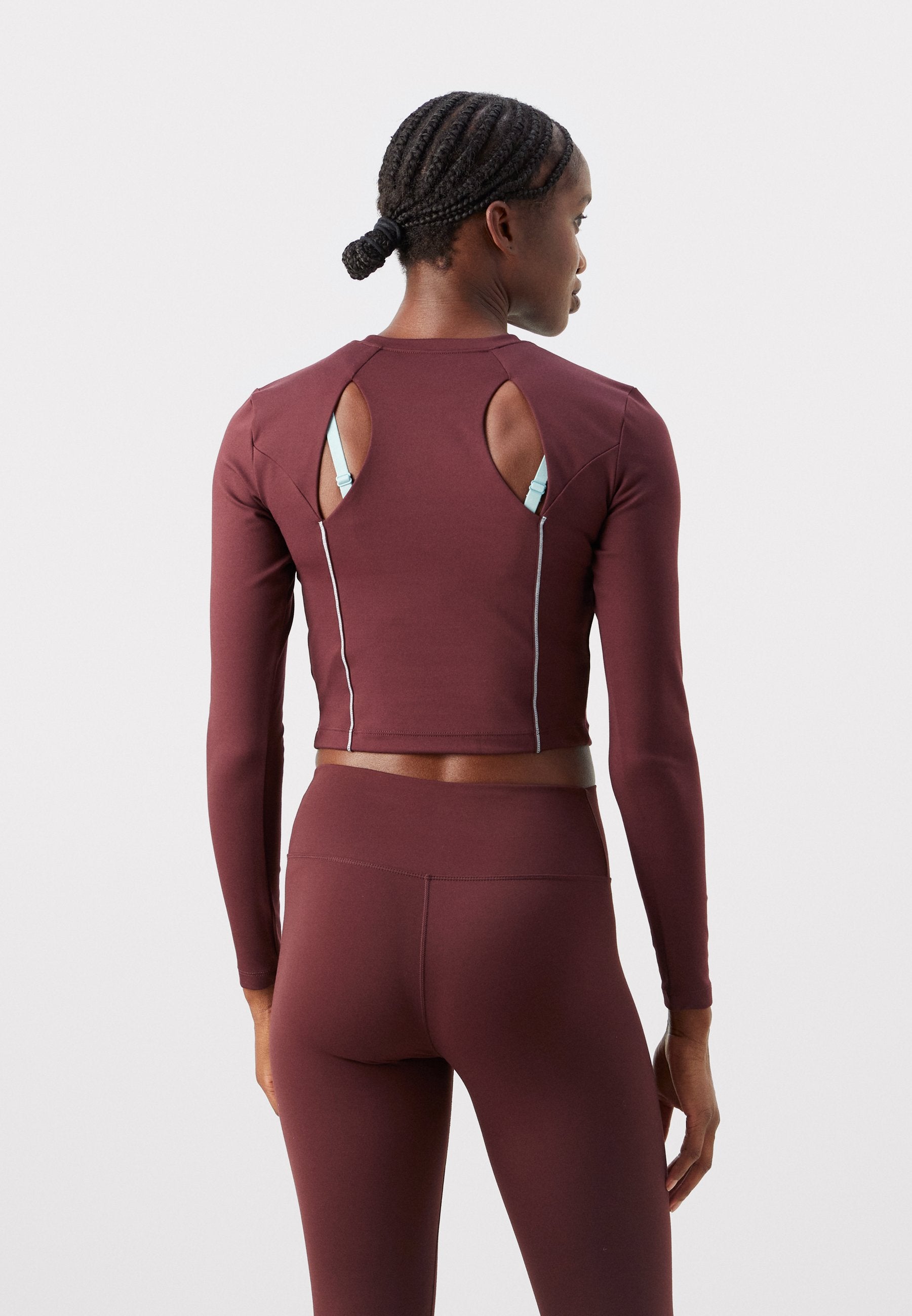 Nike Performance ONE