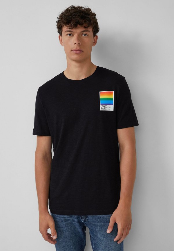 s.Oliver MIT PRIDE-MOTIV - Basic T-shirt - schwarz