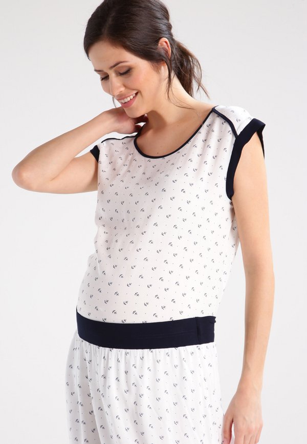 Esprit Maternity
