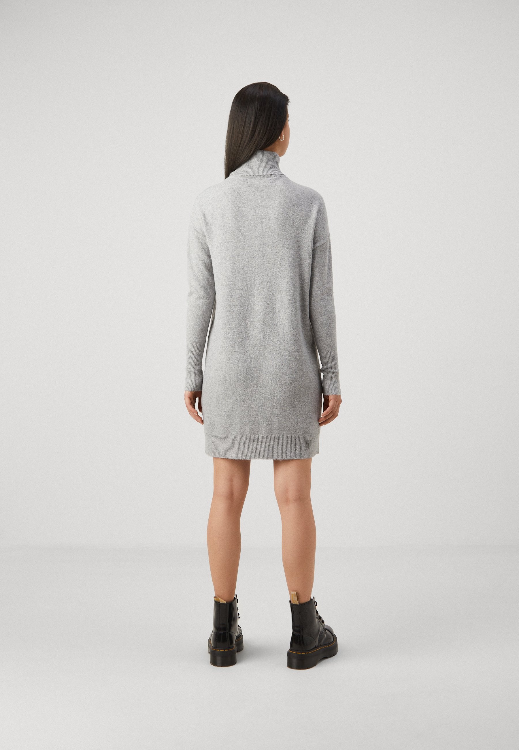 Vero Moda VMBRILLIANT ROLLNECK DRESS
