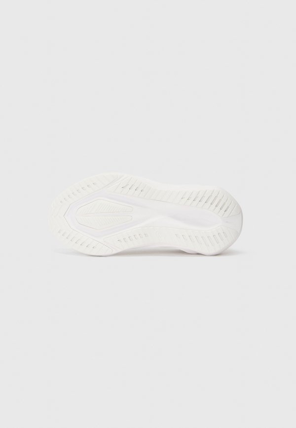 ASICS NOVABLAST 5