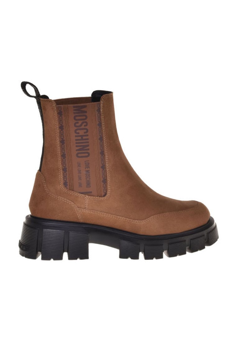 Love Moschino