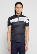 Kurze Ärmel Fahrradtrikot in Schwarz-Weiß-Camouflage, mit Reißverschlusskragen, CMP-Logo und feuchtigkeitsableitendem Material für Atmungsaktivität.