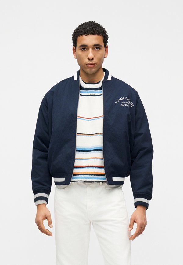 Tommy Jeans VARSITY LOGO RELAXED BOMBER JACKET