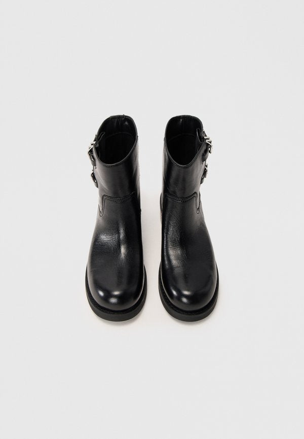 MICHAEL Michael Kors DARRINGTON