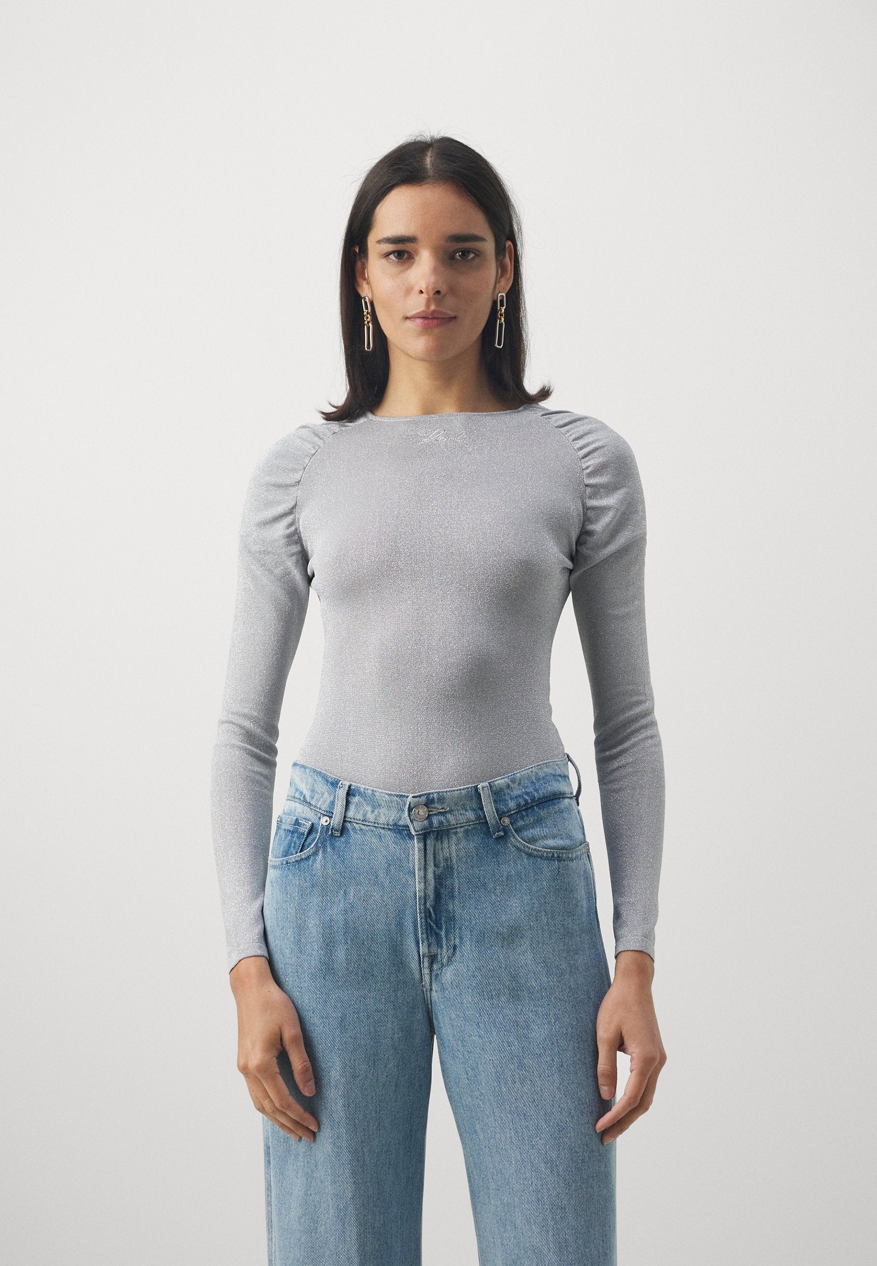 EVENING BODY Media 3