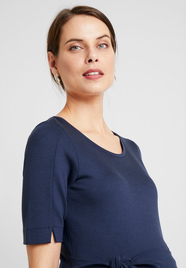 Queen Mum DRESS MUNICH