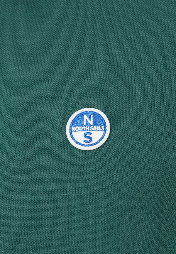 North Sails