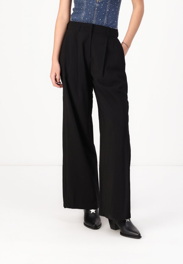 Aware VMPERRY High waist - Trousers - black