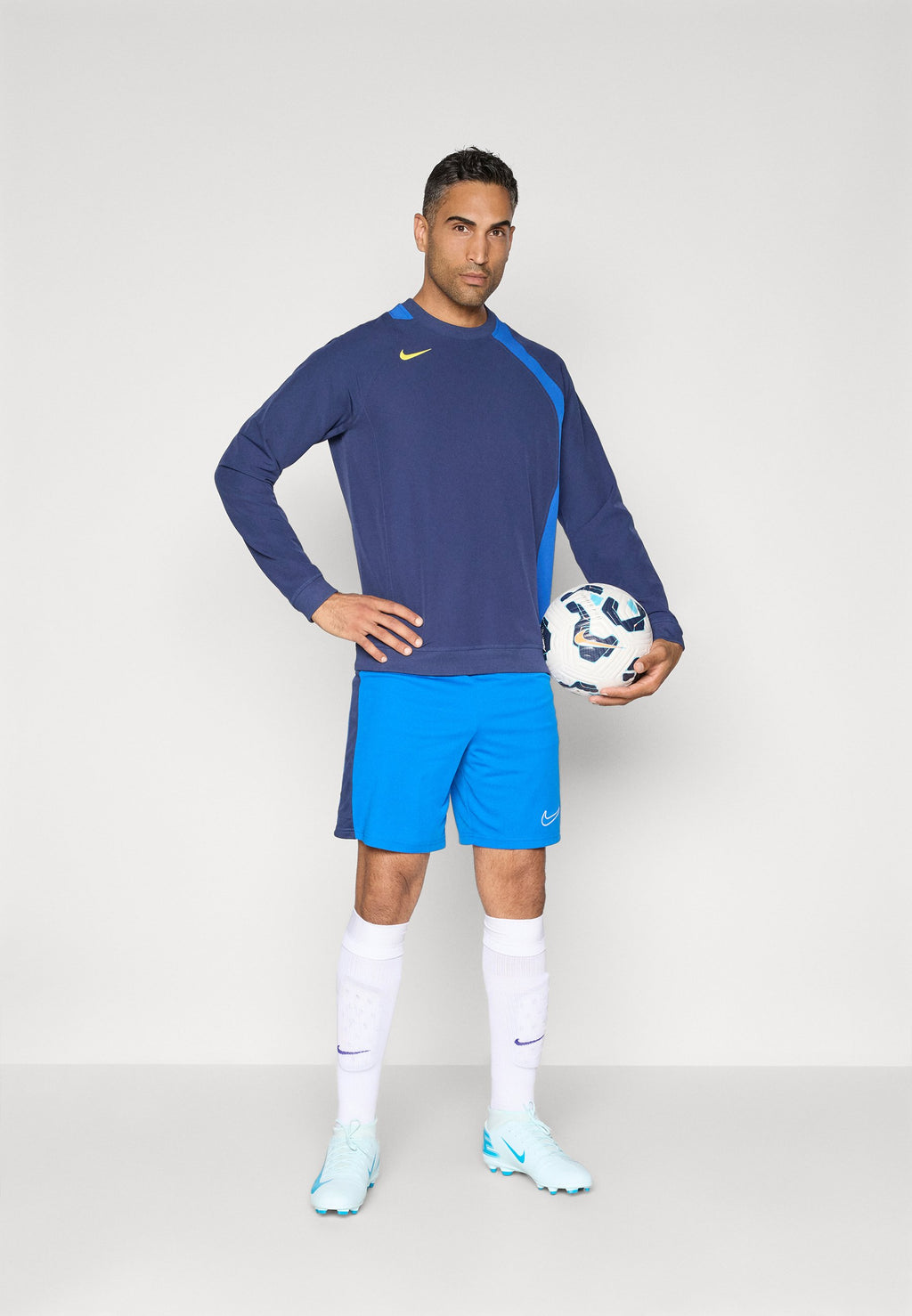 Nike Performance T90 CREW TOP