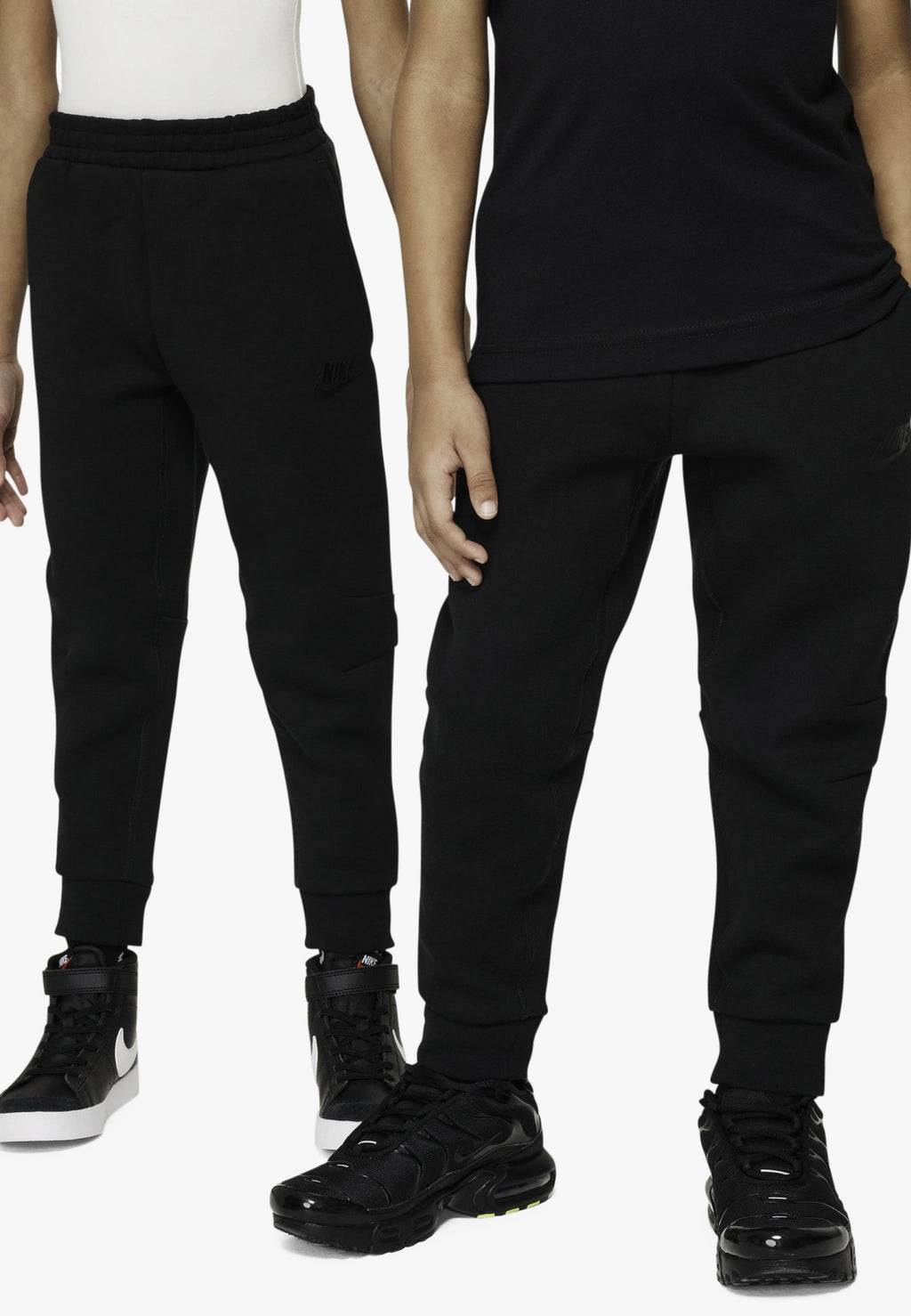 Nike Sportswear TECH UNISEX SET