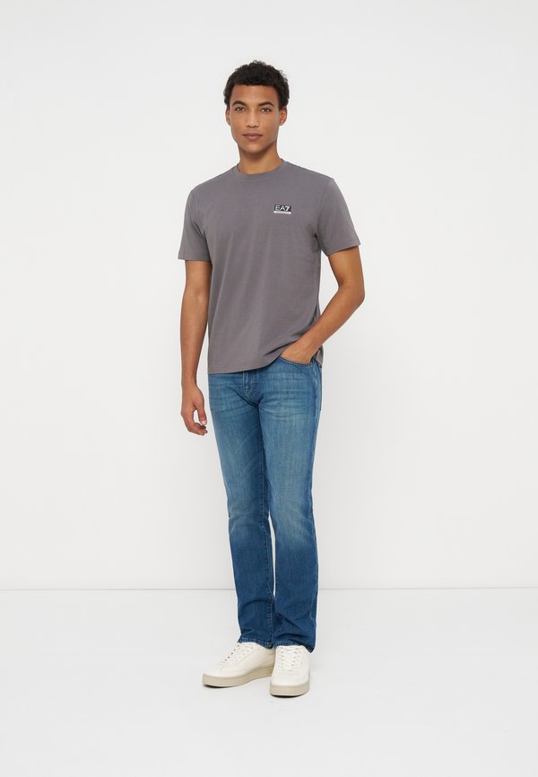 EA7 Emporio Armani