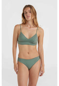 Olivgrünes Bikini-Set mit einem Triangel-Bralette und dünnen Trägern sowie nahtlosen Seitenschlüpfern, gefertigt aus glattem, dehnbarem Material.