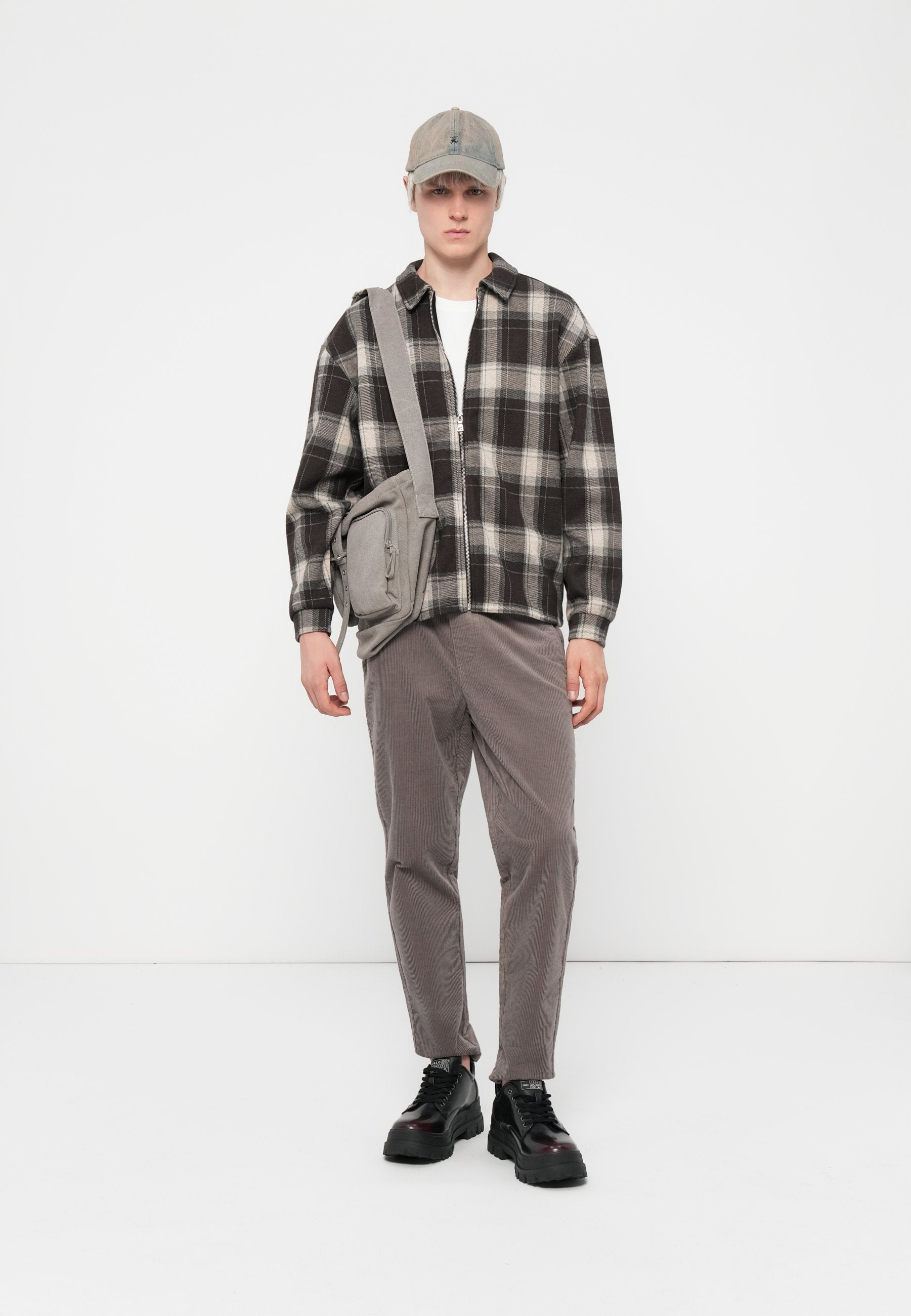 ONSHENDON LOOSE OVERSHIRT Media 2