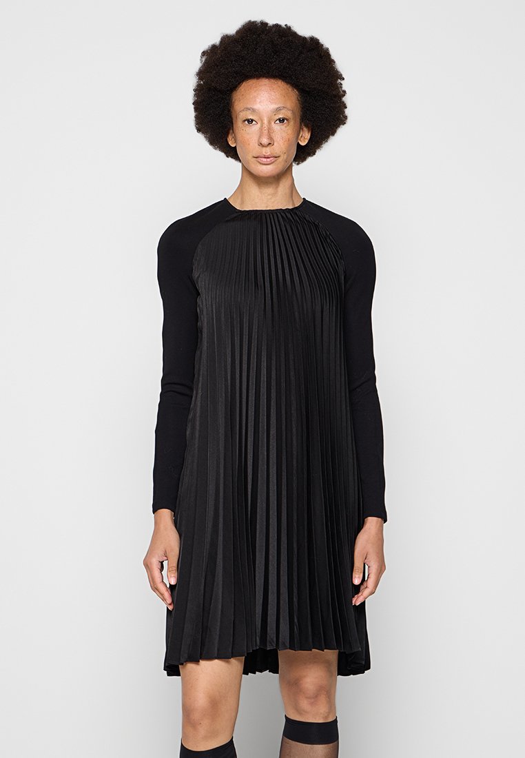 Armani Exchange Freizeitkleid Media 1