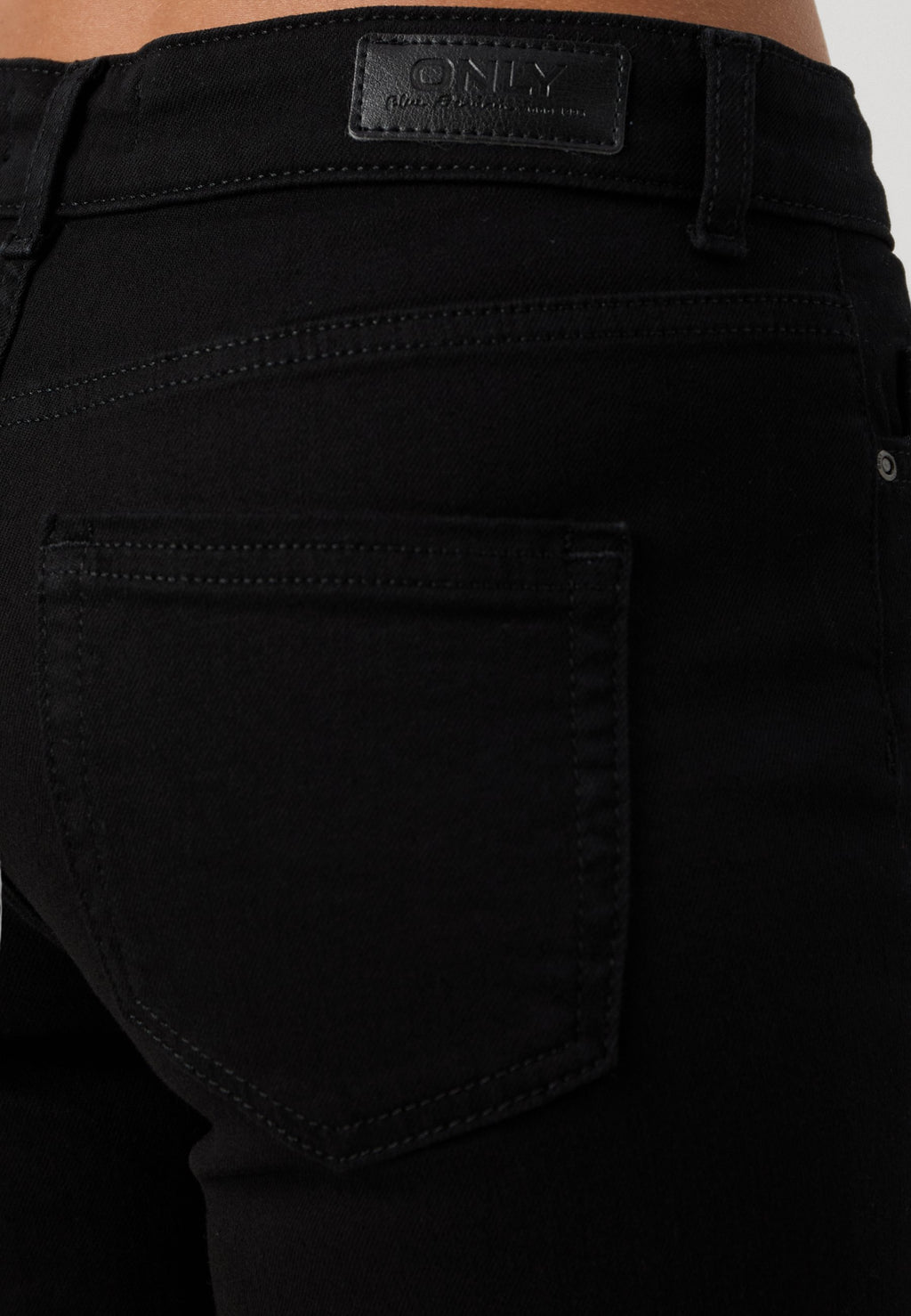 ONLBLUSH MID Media 6