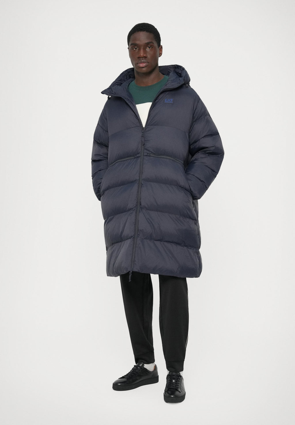MOUNTAIN POLAR BIG LOGO Media 4