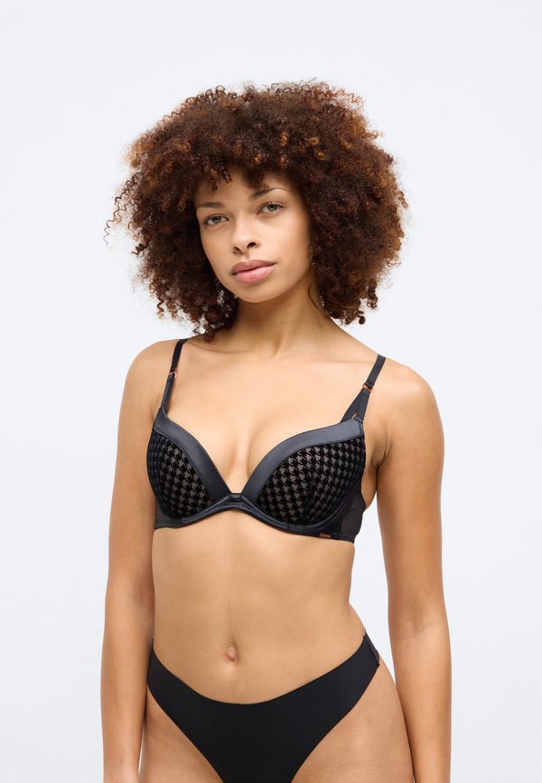 DORINA JULIANNA PLUNGE